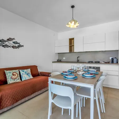 Exclusive White - With Pool - Sea View