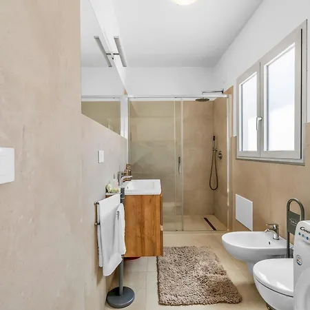 Апартаменти Exclusive White - With Pool - Sea View Ольбія