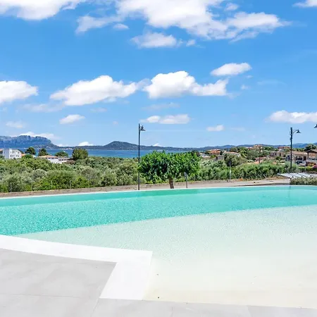 Exclusive White - With Pool - Sea View
