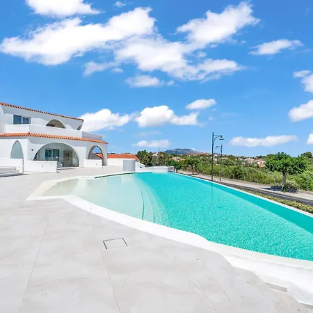 Exclusive White - With Pool - Sea View *